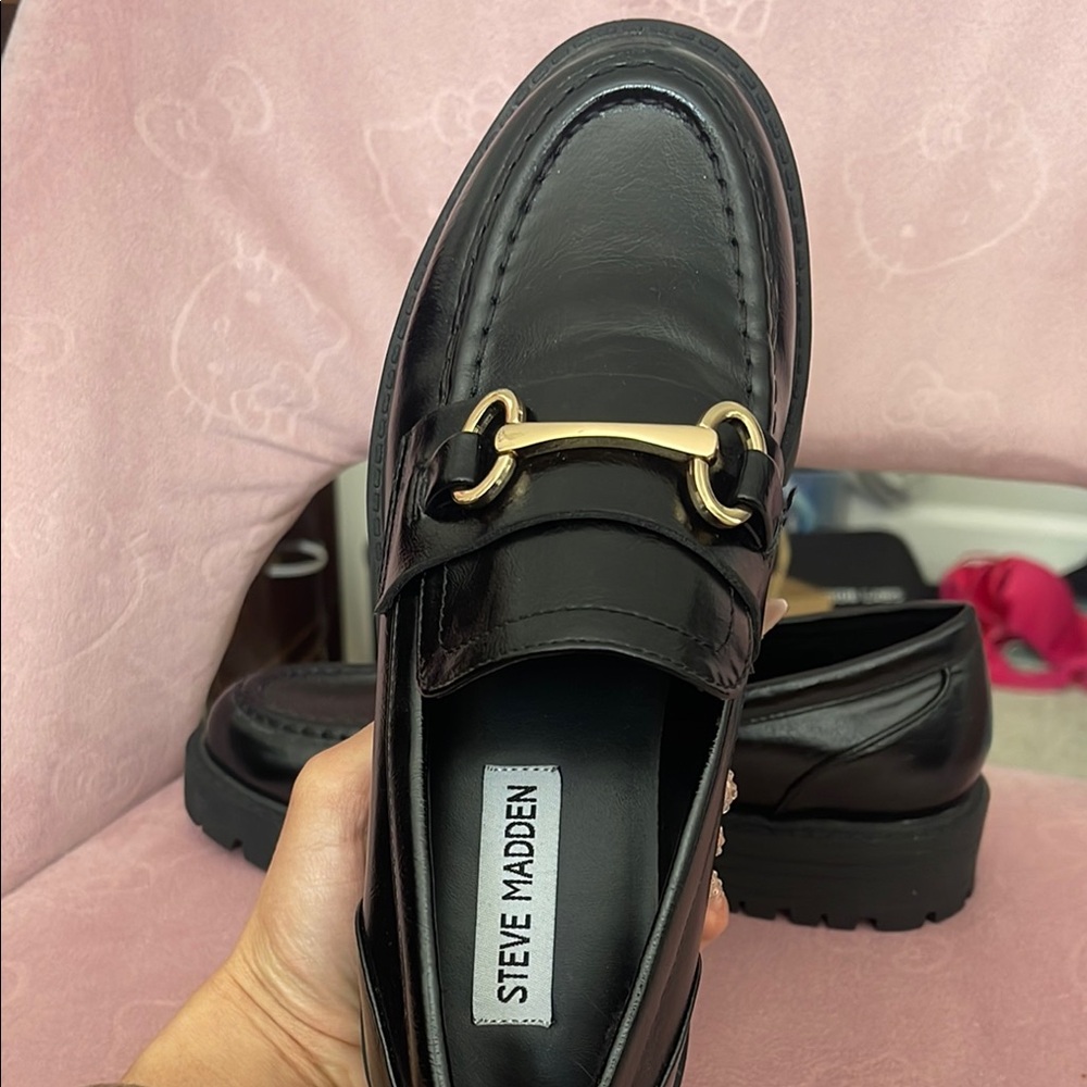 Stylish Black Loafers by Steve Madden - Picture 2 of 4